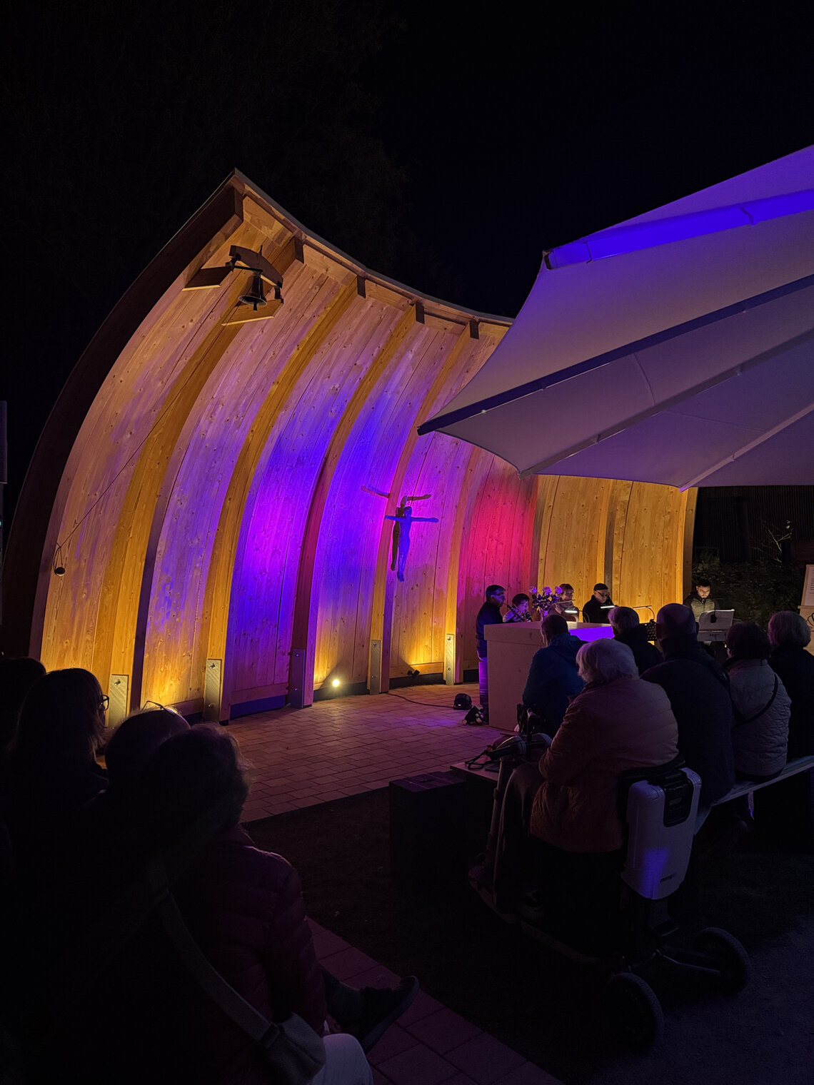Abendveranstaltung im Kirchengarten